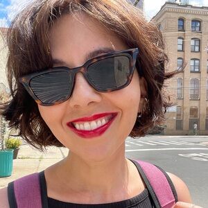 Meet your Posher, Lindsey jo